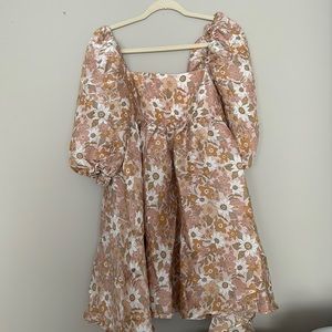 Floral puff sleeve dress NWT